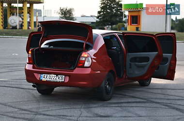 Седан Renault Clio Symbol 2006 в 