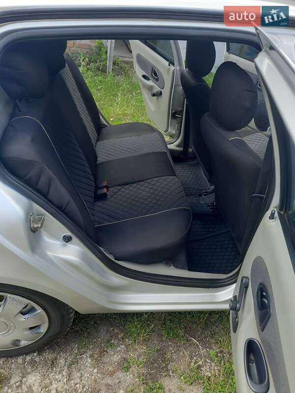 Седан Renault Clio Symbol 2006 в Кропивницком