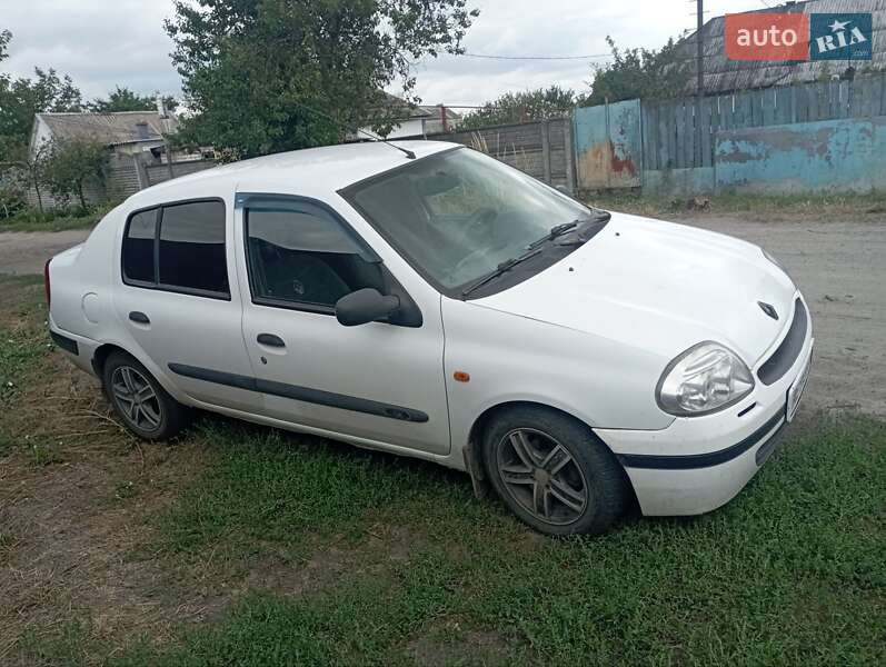 Renault Clio Symbol 2002