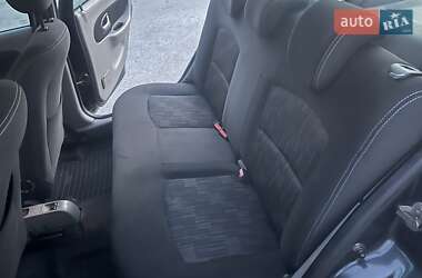 Седан Renault Clio Symbol 2009 в 