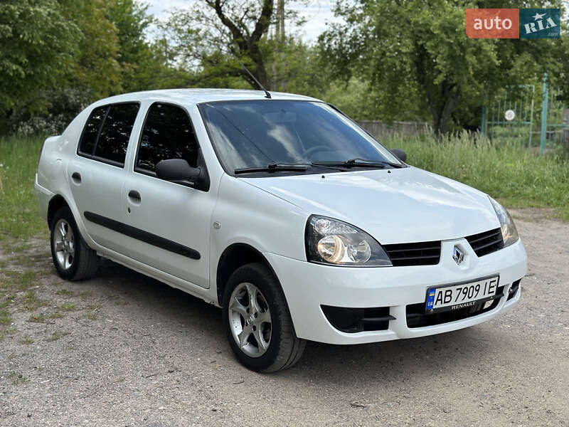 Седан Renault Clio Symbol 2008 в 