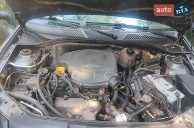 Седан Renault Clio Symbol 2003 в 