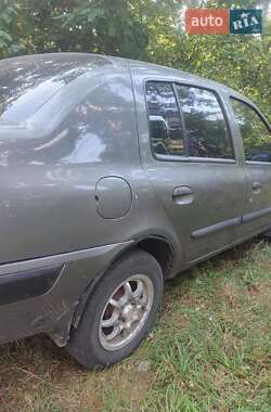 Седан Renault Clio Symbol 2003 в 