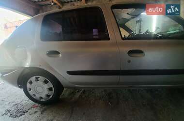 Седан Renault Clio Symbol 2005 в Гайсине