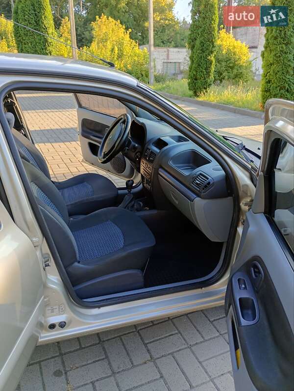 Седан Renault Clio Symbol 2008 в Прилуках фото 4 Седан Renault Clio Symbol 2008 в Прилуках