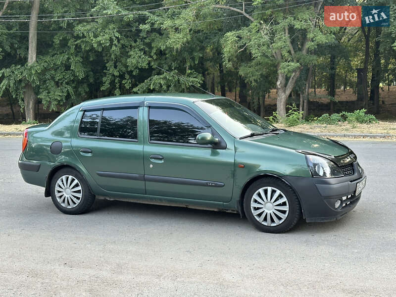 Седан Renault Clio Symbol 2002 в Николаеве
