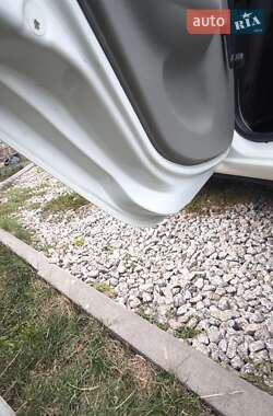 Седан Renault Clio Symbol 2003 в 