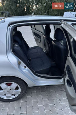 Седан Renault Clio Symbol 2003 в 