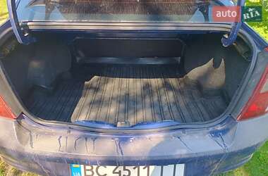 Седан Renault Clio Symbol 2008 в 