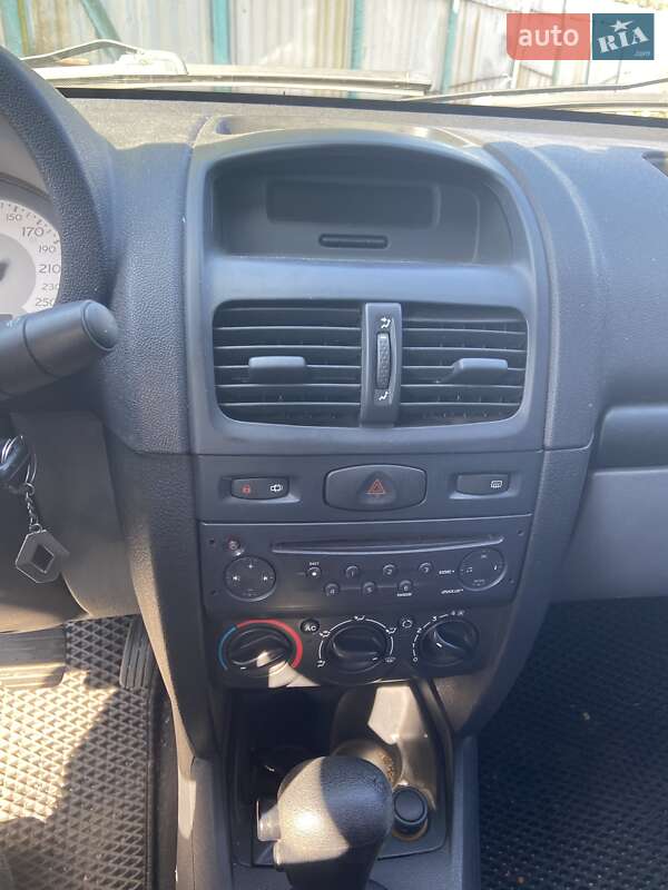 Седан Renault Clio Symbol 2006 в Києві
