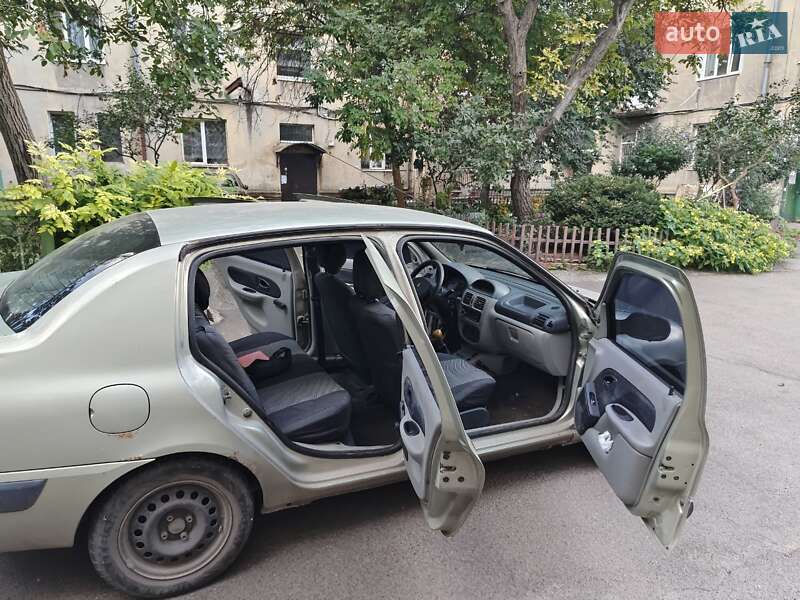 Седан Renault Clio Symbol 2003 в Одессе