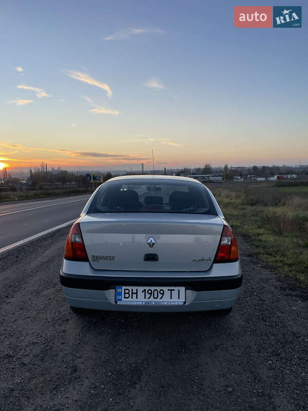Седан Renault Clio Symbol 2003 в Одессе