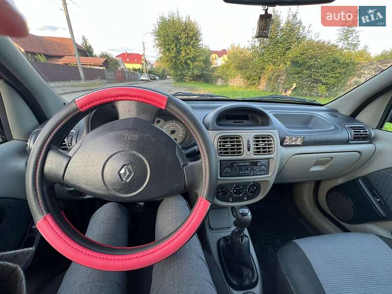 Седан Renault Clio Symbol 2006 в Ужгороді
