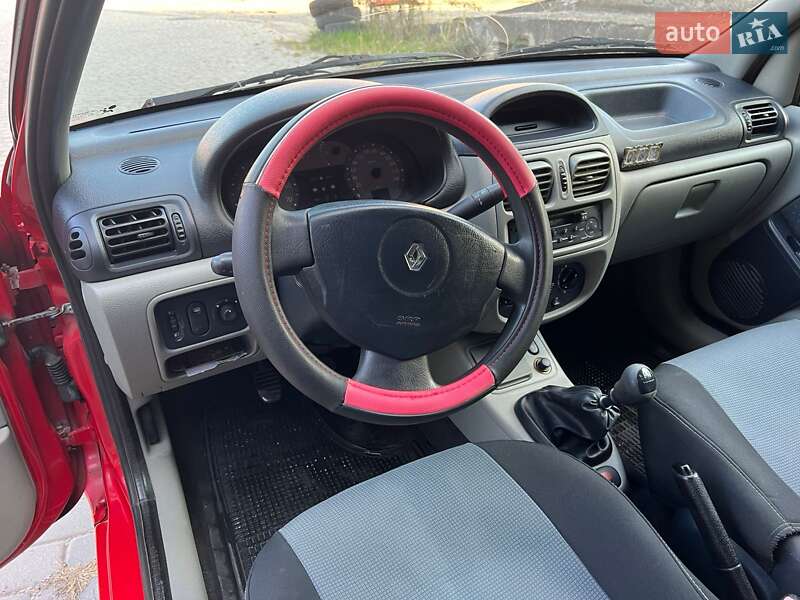 Седан Renault Clio Symbol 2006 в Ужгороді