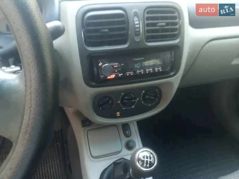 Renault Clio Symbol 2003 VIN VF1LB0KC530051335 фото оголошення 2 з 39