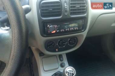 Седан Renault Clio Symbol 2003 в 