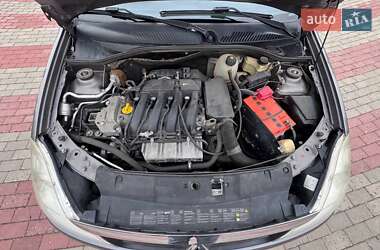 Седан Renault Clio Symbol 2008 в 