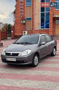 Седан Renault Clio Symbol 2008 в 