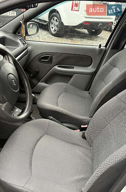 Седан Renault Clio Symbol 2008 в 