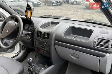 Седан Renault Clio Symbol 2008 в 
