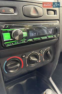 Седан Renault Clio Symbol 2006 в 