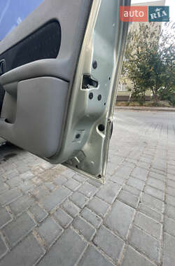 Седан Renault Clio Symbol 2003 в 