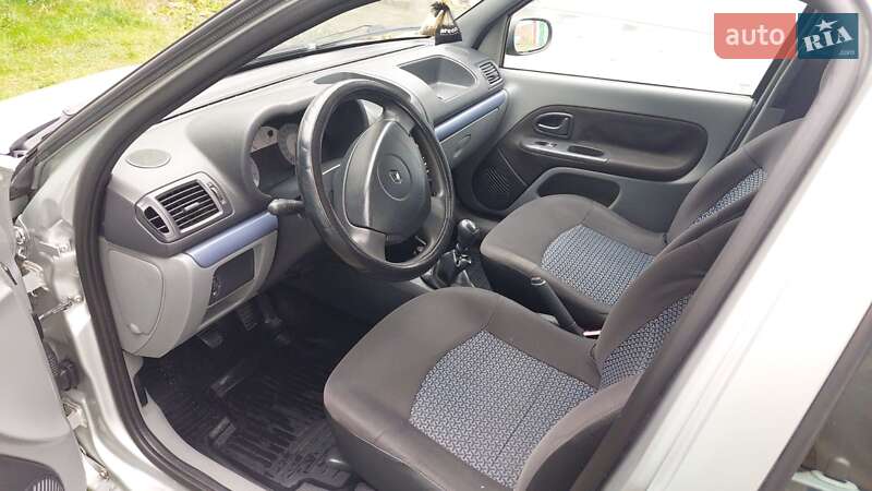 Седан Renault Clio Symbol 2007 в Вараші