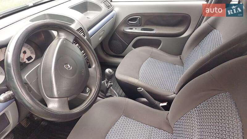 Седан Renault Clio Symbol 2007 в Вараші