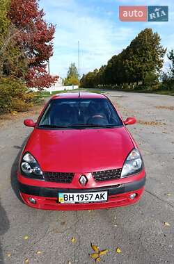 Седан Renault Clio Symbol 2004 в Гайсину