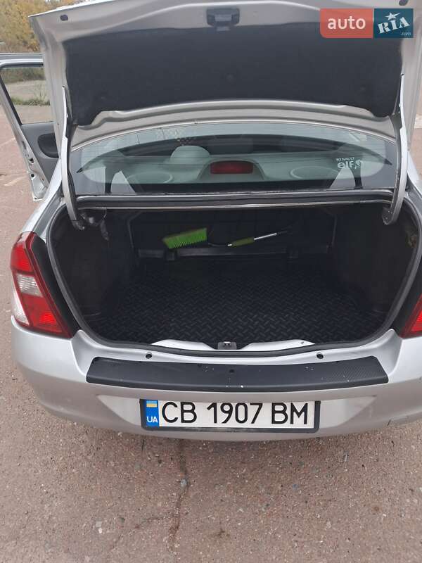 Седан Renault Clio Symbol 2007 в Чернигове