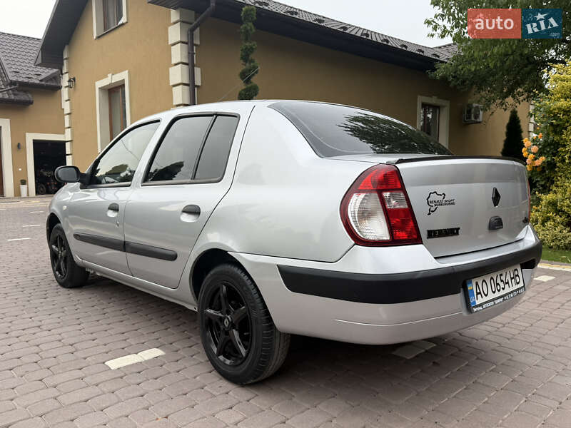 Седан Renault Clio Symbol 2005 в Косове
