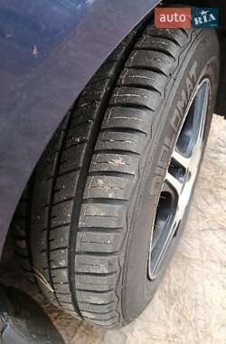 Седан Renault Clio Symbol 2006 в 