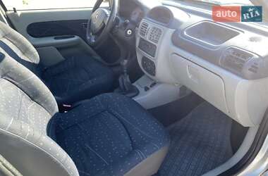 Седан Renault Clio Symbol 2003 в 