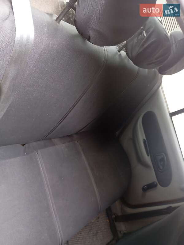 Седан Renault Clio Symbol 2003 в Килии