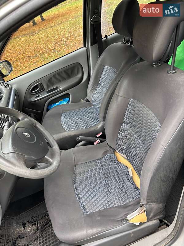 Седан Renault Clio Symbol 2008 в Павлограді