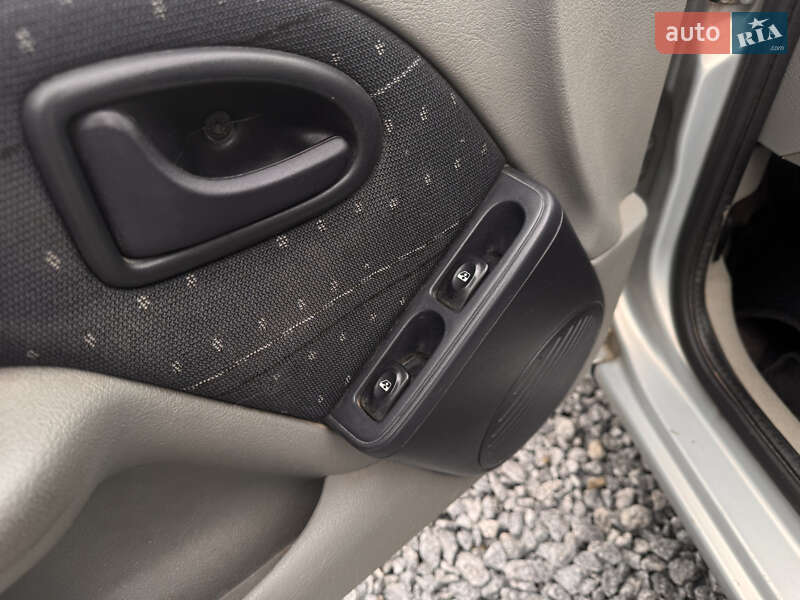 Седан Renault Clio Symbol 2004 в Стрые фото 7 Седан Renault Clio Symbol 2004 в Стрые