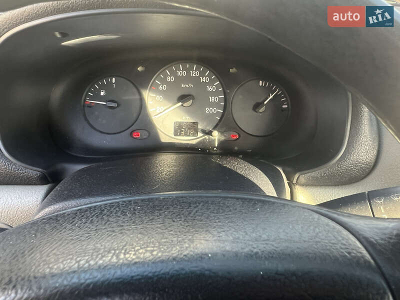 Седан Renault Clio Symbol 2004 в Киеве фото 13 Седан Renault Clio Symbol 2004 в Киеве