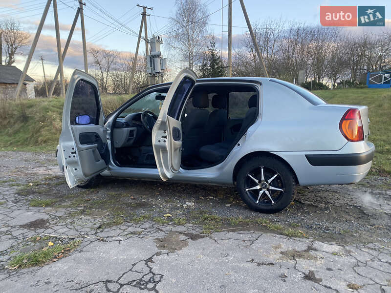 Седан Renault Clio Symbol 2004 в Острозі