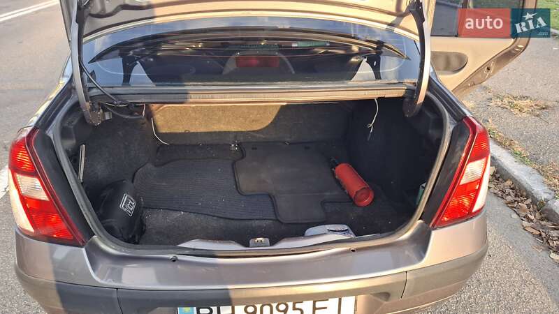 Седан Renault Clio Symbol 2005 в Києві фото 23 Седан Renault Clio Symbol 2005 в Києві