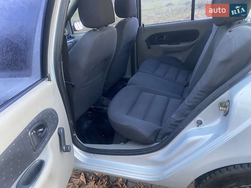 Седан Renault Clio Symbol 2004 в Острозі