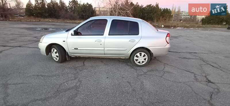 Седан Renault Clio Symbol 2007 в Днепре