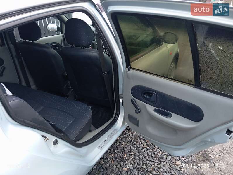 Седан Renault Clio Symbol 2004 в Прилуках