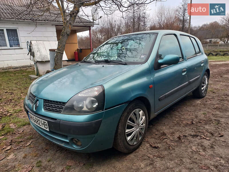 Седан Renault Clio Symbol 2000 в Радомышле