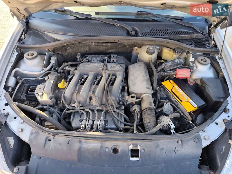 Седан Renault Clio Symbol 2008 в Ровно