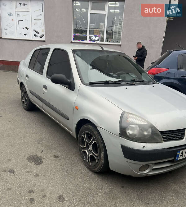 Седан Renault Clio Symbol 2003 в Киеве фото 4 Седан Renault Clio Symbol 2003 в Киеве