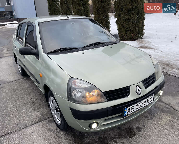 Седан Renault Clio Symbol 2004 в Киеве