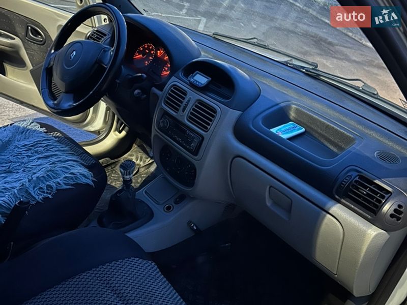 Седан Renault Clio Symbol 2004 в Івано-Франківську