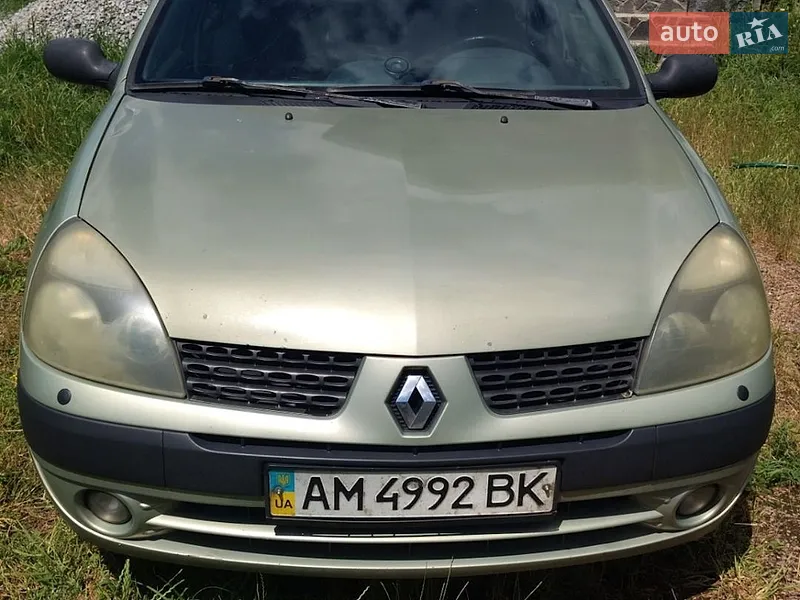Renault Clio Symbol 2003