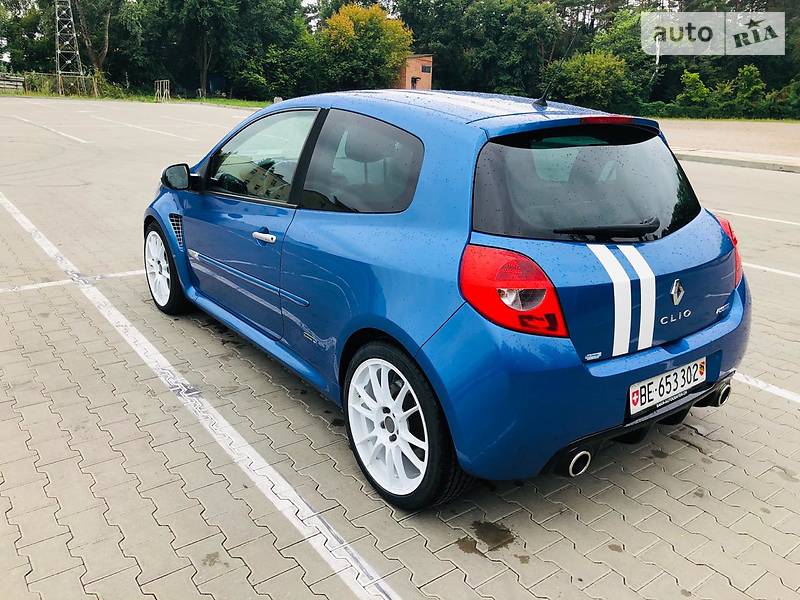 Хетчбек Renault Clio 2010 в Чернігові