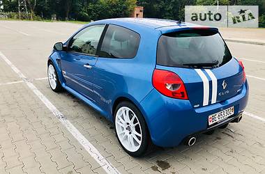 Хетчбек Renault Clio 2010 в 